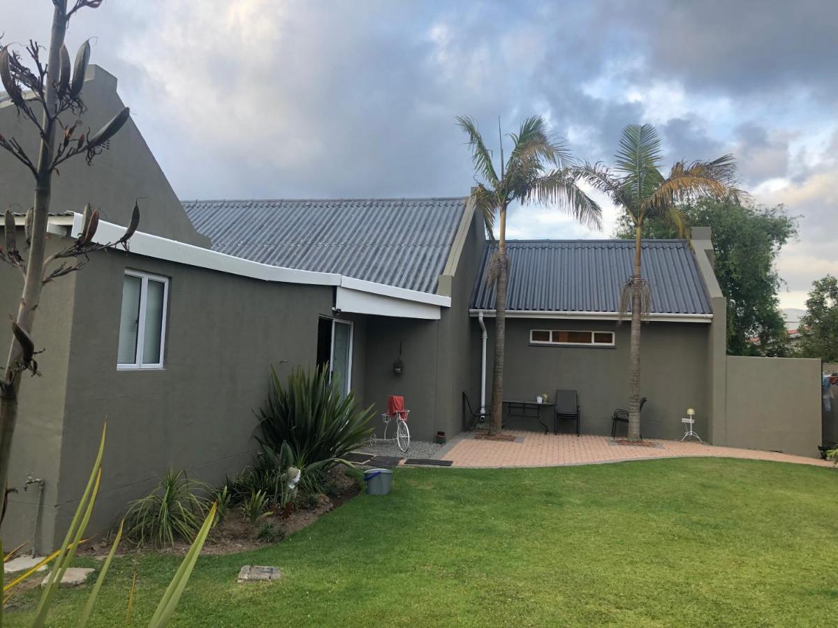 Mimosa Cottage - Perfect Break-Away! George Exterior photo